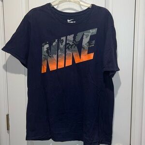 Men’s XL Navy Nike Tee